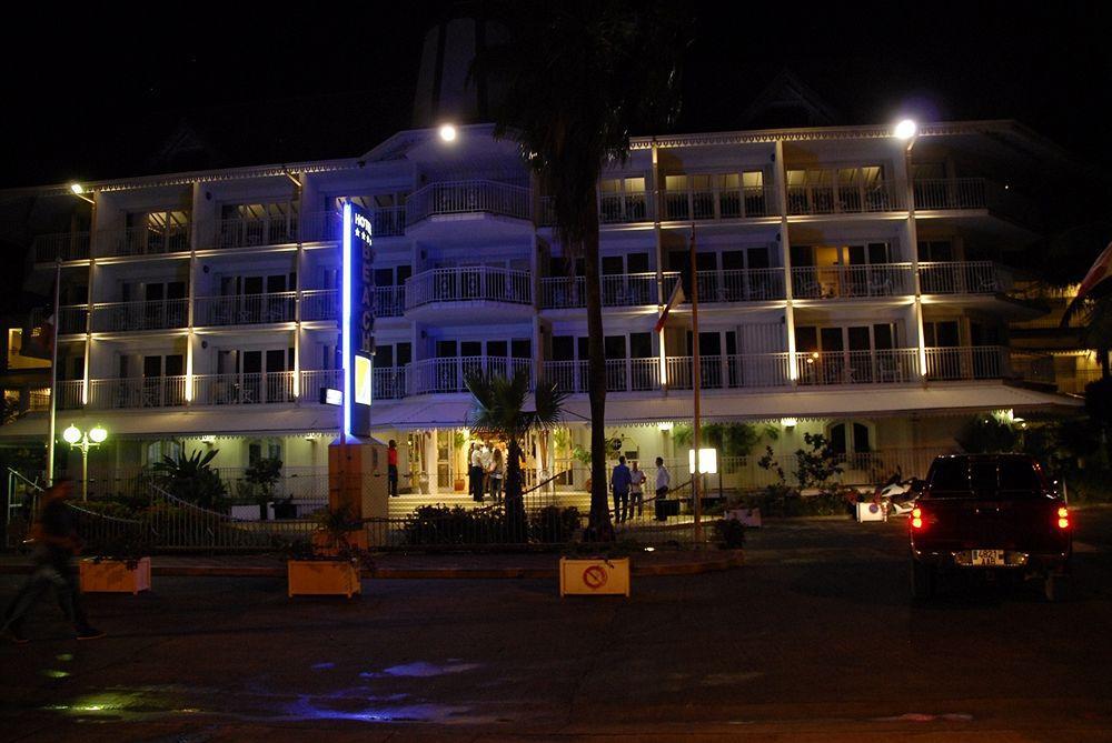 Hotel Beach Plaza (Adults Only) Маріго Екстер'єр фото